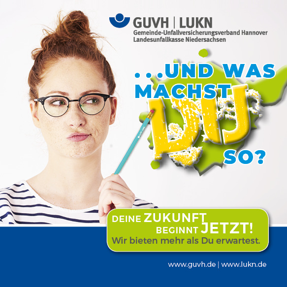 Plakat Frau mit Brille und Bleistift